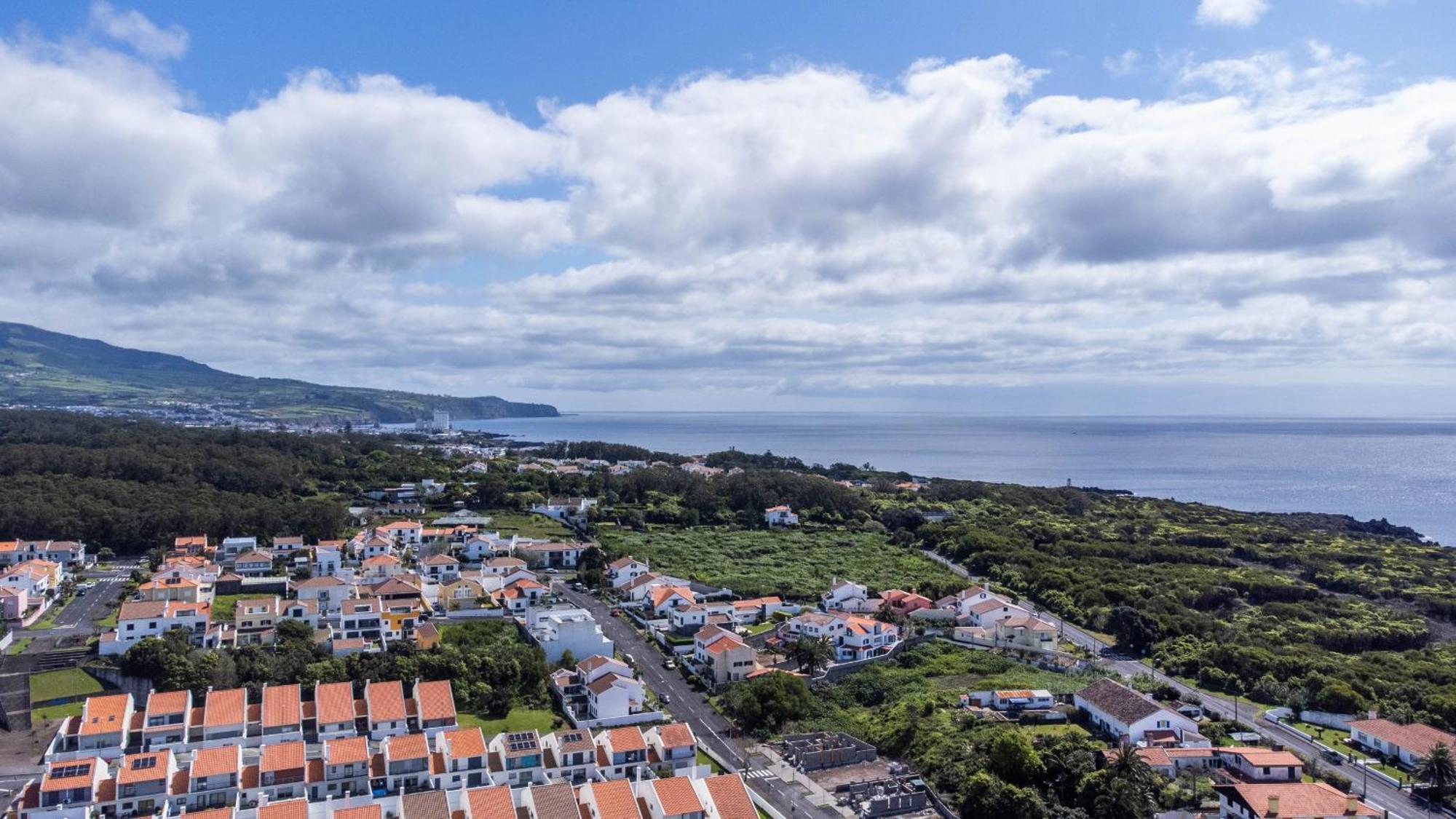 Front * Ponta Delgada (Sao Miguel)